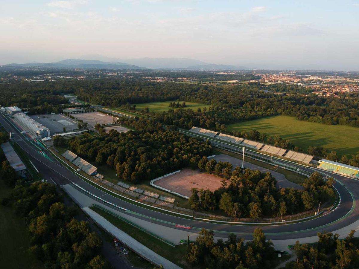 Monza-Station Wi-Fi E Smart-Tv. Διαμέρισμα Εξωτερικό φωτογραφία